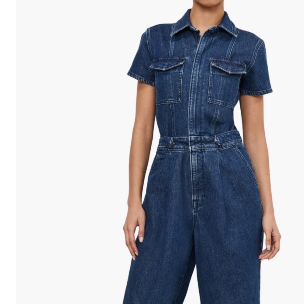 NWT Fit for Success Pleated Wide Leg Denim Jumpsuit
Good American
Regular & Plus
